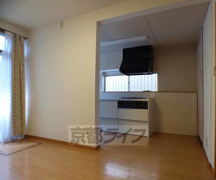 京都府京都市左京区松ケ崎小竹薮町(一戸建)の賃貸物件の居間