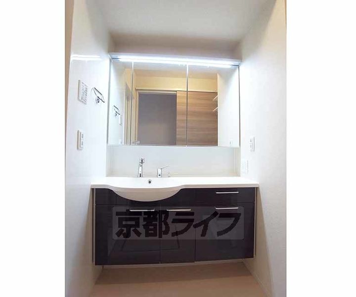 T’s スクエア下鴨の内装