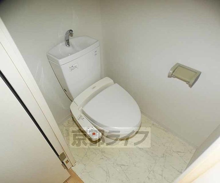 修学院TERRACE102の内装