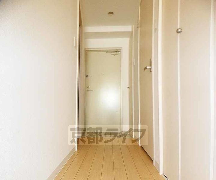 修学院TERRACE102の玄関