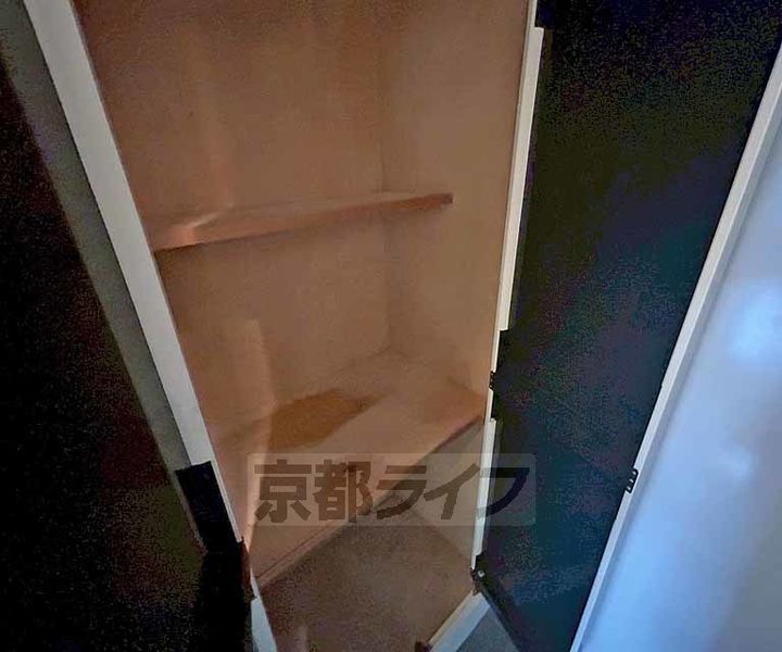 京都府京都市西京区桂木ノ下町の賃貸マンションの内装