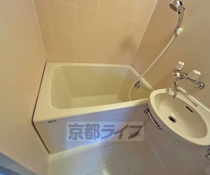 京都府京都市西京区桂木ノ下町の賃貸マンションの風呂