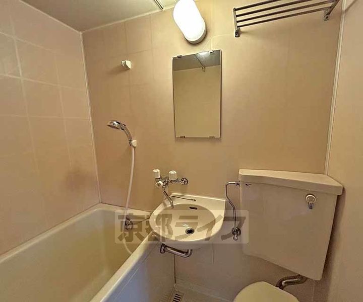 京都府京都市西京区桂木ノ下町の賃貸マンションの内装