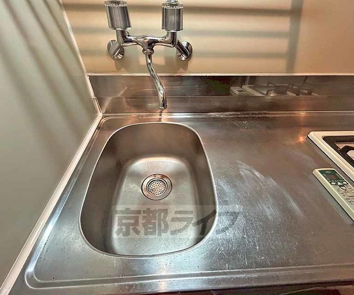 京都府京都市西京区桂木ノ下町の賃貸マンションのキッチン