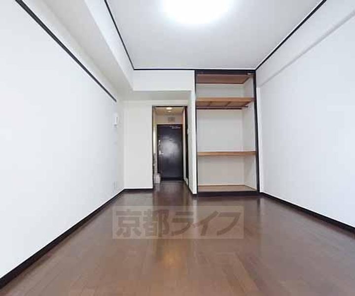 京都府京都市西京区桂木ノ下町の賃貸マンションの居間
