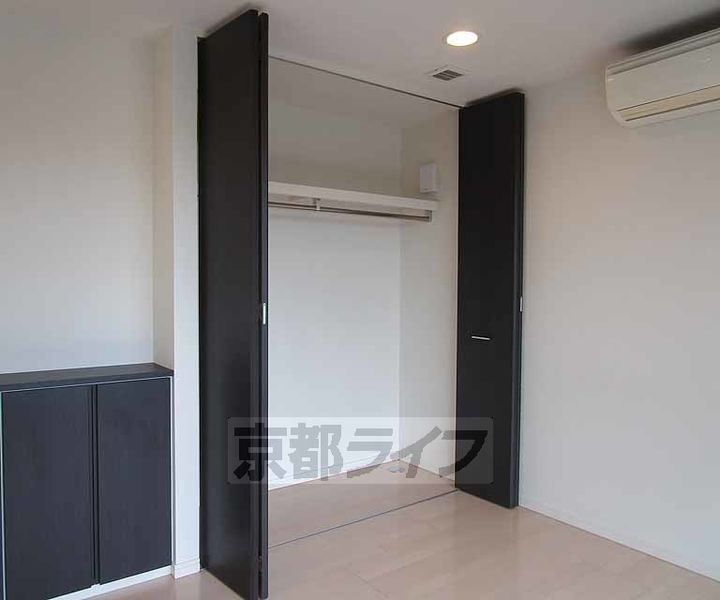 京都府京都市南区久世上久世町の賃貸マンションの内装