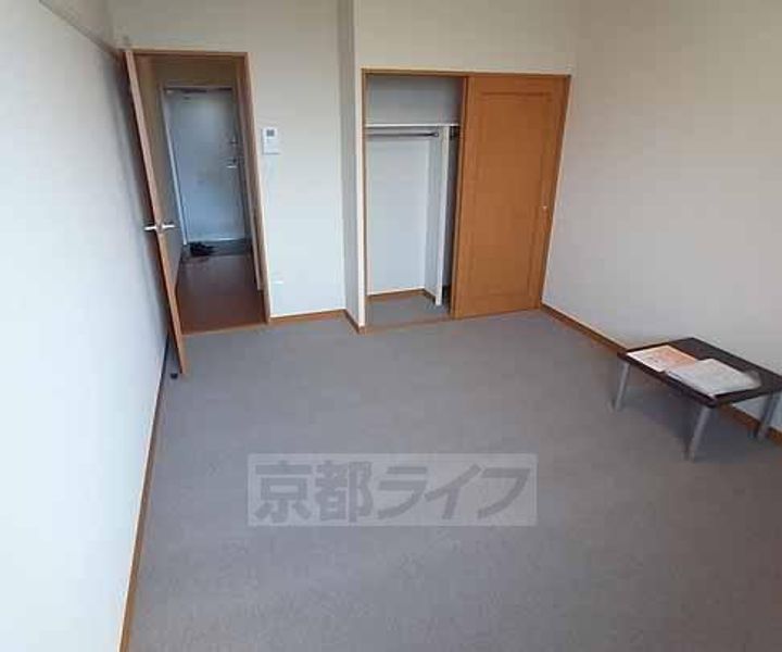 京都府京都市西京区桂上豆田町の賃貸アパートの内装