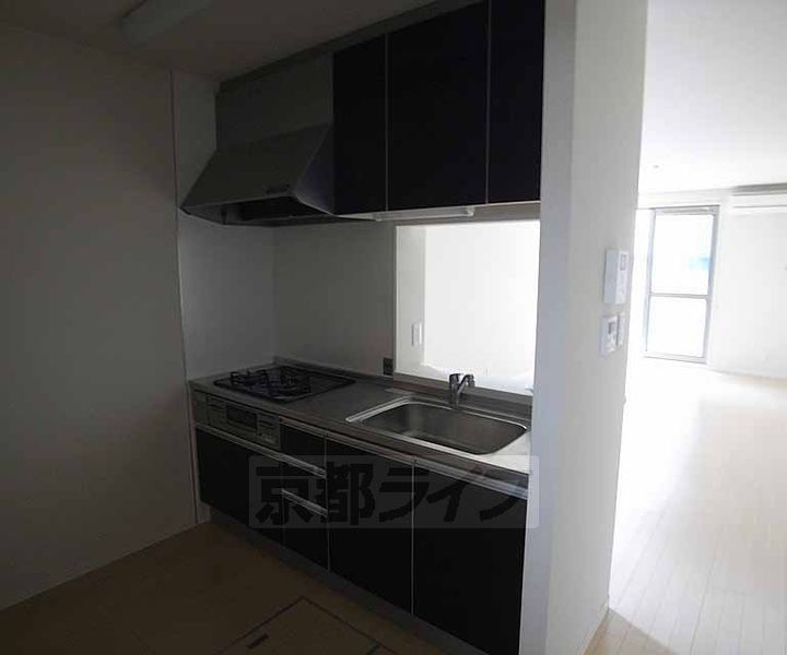 京都府京都市西京区桂久方町の賃貸アパートのキッチン