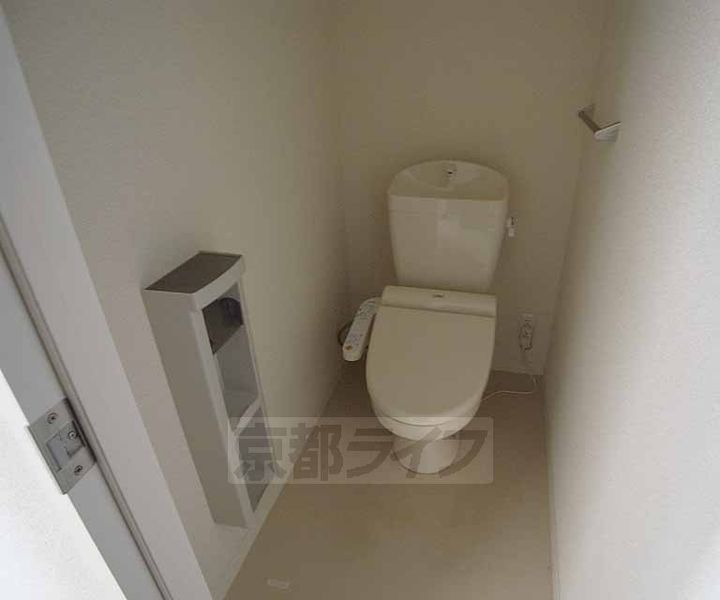 京都府京都市西京区桂久方町の賃貸アパートの内装