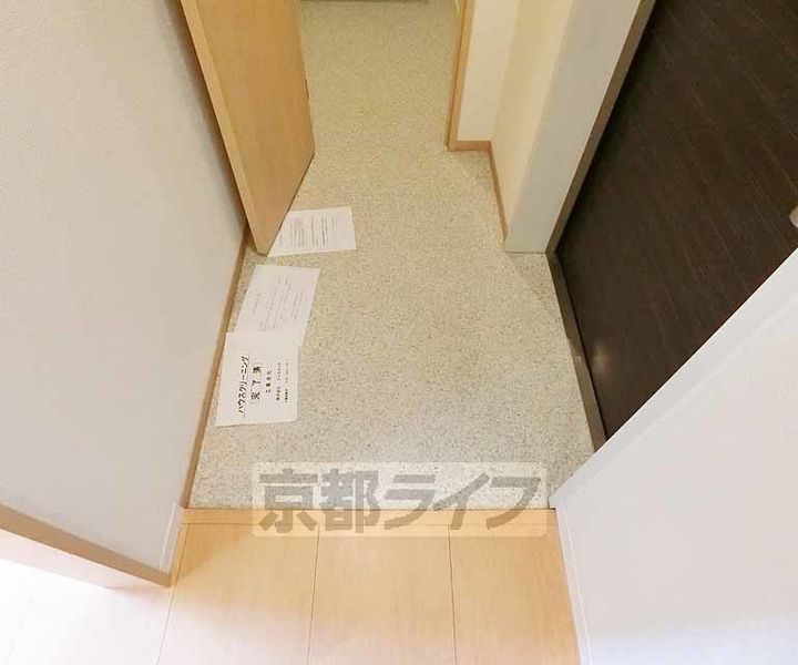 リバーサイドウイング306の玄関