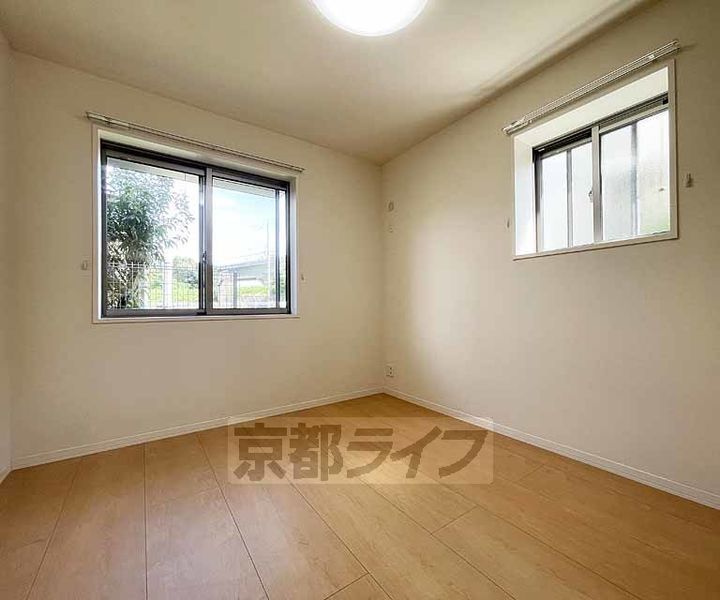 京都府乙訓郡大山崎町円明寺下金蔵の賃貸マンションの内装