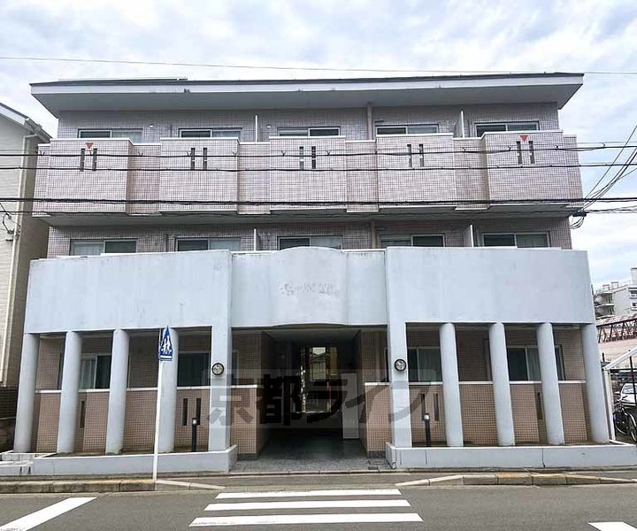 ヴェール西京極102の外観