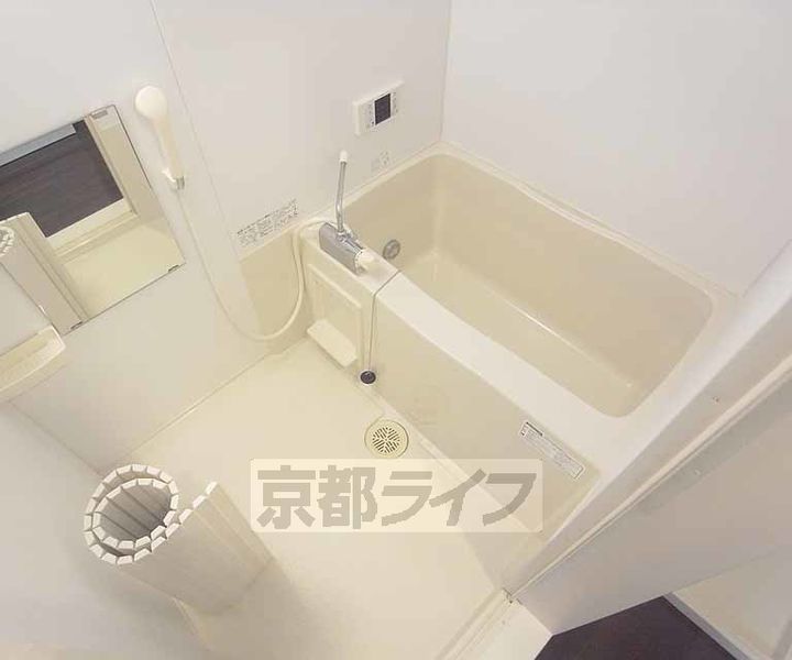 ヴェール西京極102の風呂