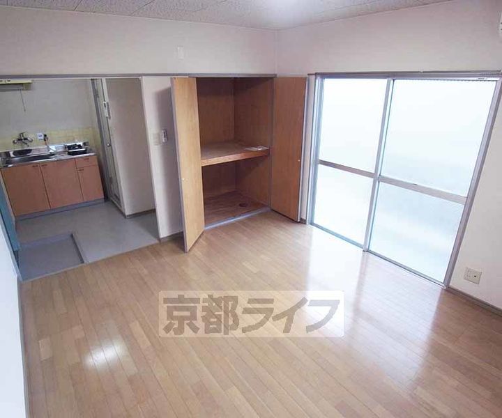 京都府京都市中京区西ノ京樋ノ口町の賃貸マンションの寝室