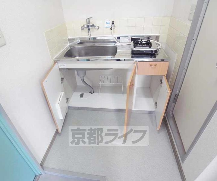 京都府京都市中京区西ノ京樋ノ口町の賃貸マンションのキッチン