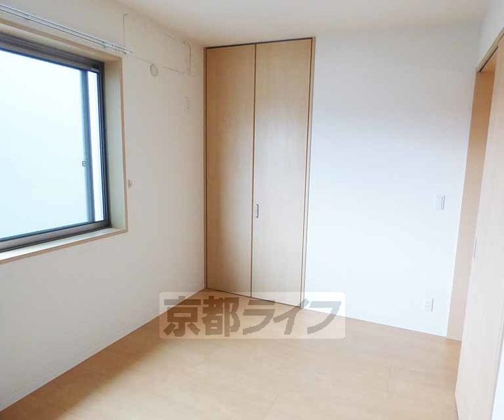 ラフォーレ壬生201の寝室