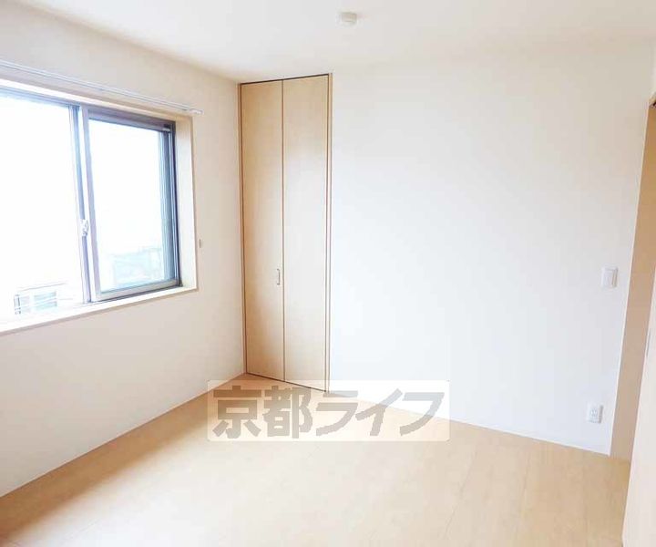 ラフォーレ壬生201の居間