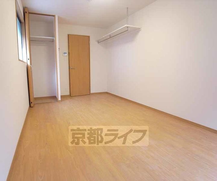 京都府京都市中京区壬生高樋町の賃貸マンションの居間