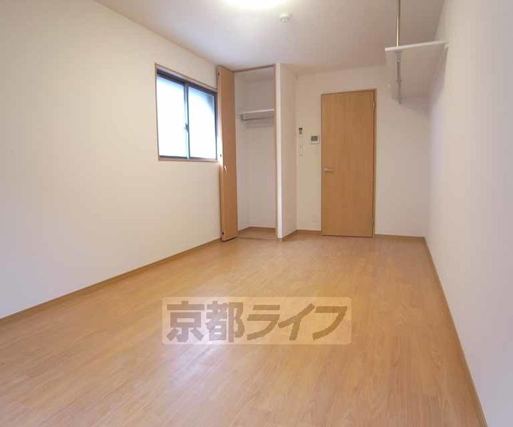 京都府京都市中京区壬生高樋町の賃貸マンションの居間