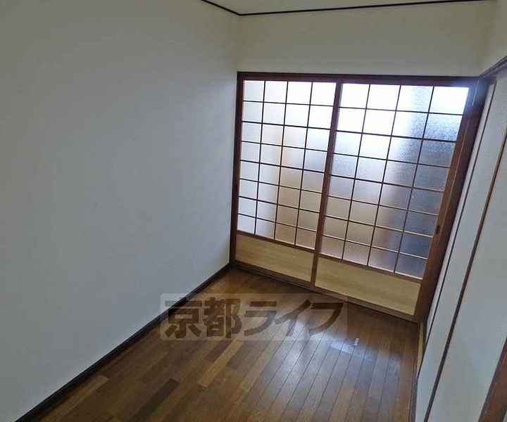 京都府京都市右京区嵯峨野神ノ木町(一戸建)の賃貸物件Aの居間