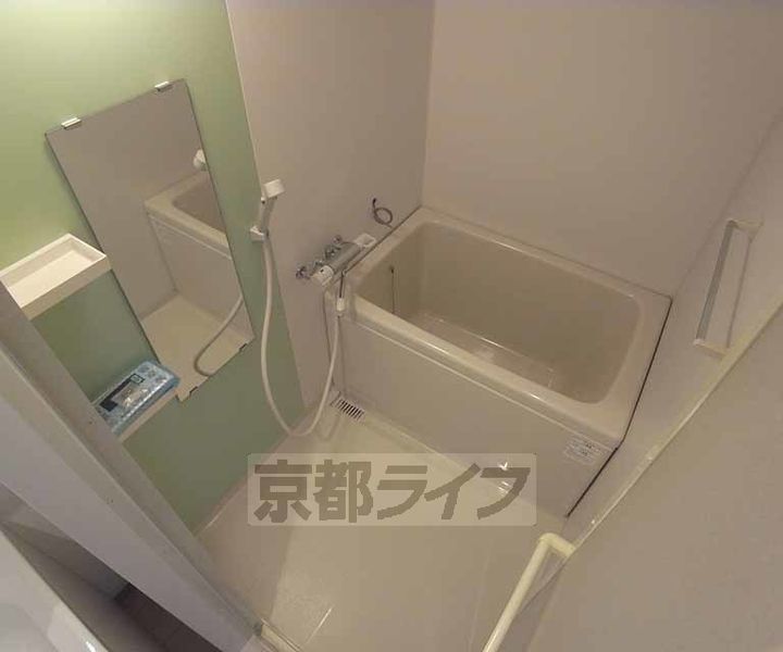 京都府京都市右京区西院西貝川町の賃貸マンションの風呂