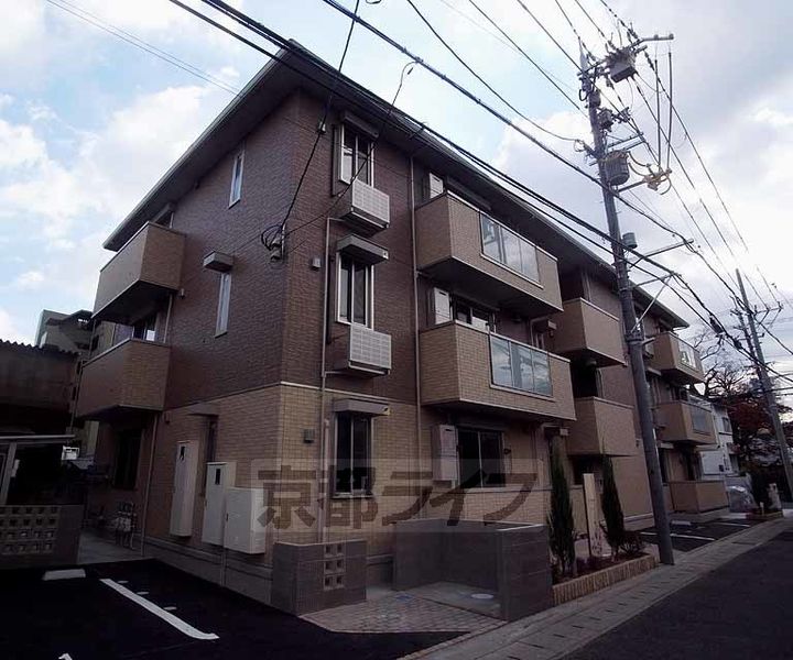 ラ・セゾン嵐山の外観