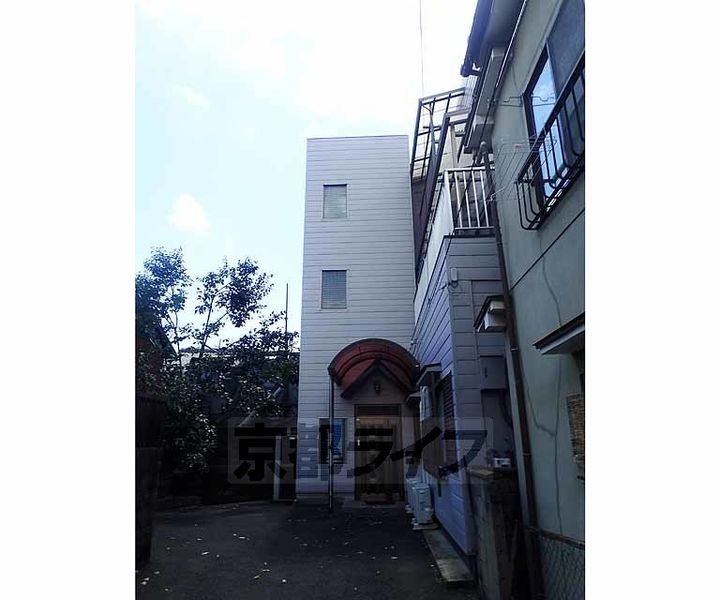 シャローム石田の外観