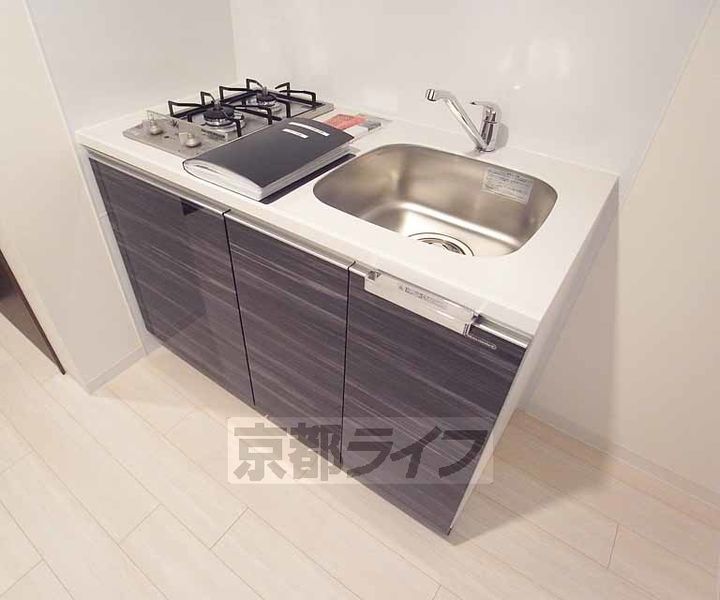 京都府京都市下京区七条御所ノ内中町の賃貸マンションのキッチン