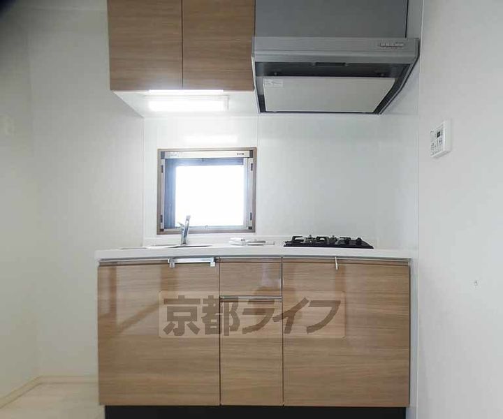 京都府京都市下京区西七条北月読町の賃貸マンションのキッチン