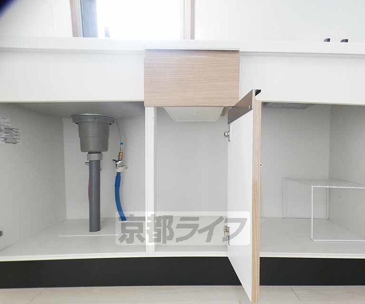 京都府京都市下京区西七条北月読町の賃貸マンションのキッチン
