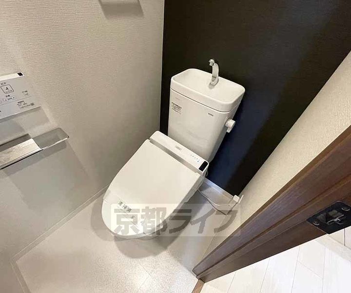 京都府京都市下京区西七条北月読町の賃貸マンションの内装