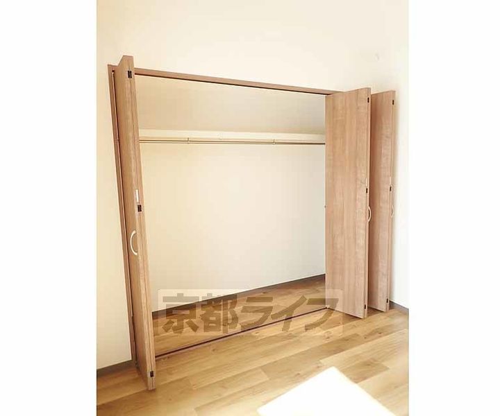 House miyavi 嵯峨の郷206の内装