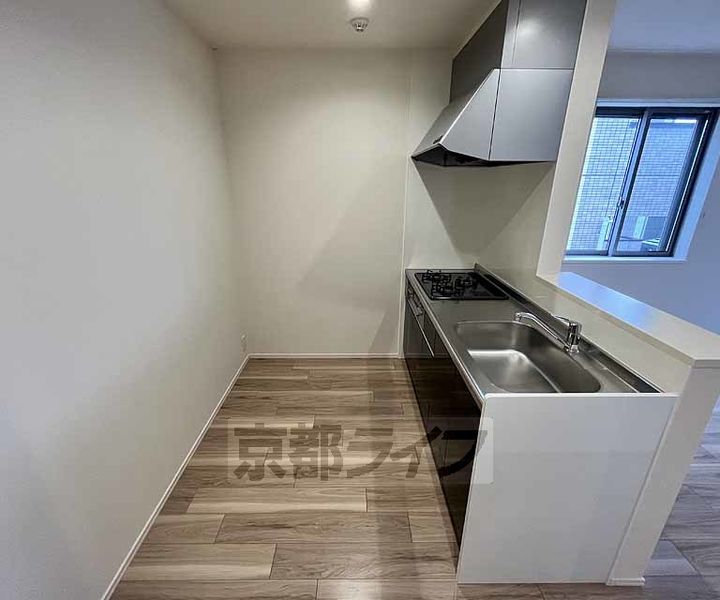 京都府京都市右京区太秦中筋町の賃貸マンションの内装