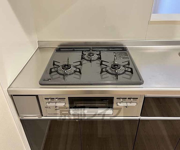 京都府京都市右京区太秦中筋町の賃貸マンションのキッチン