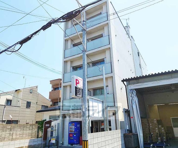 Vegas太秦天神川303の外観
