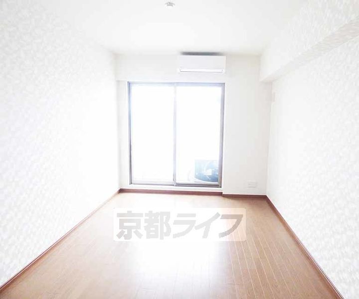 Vegas太秦天神川303の居間