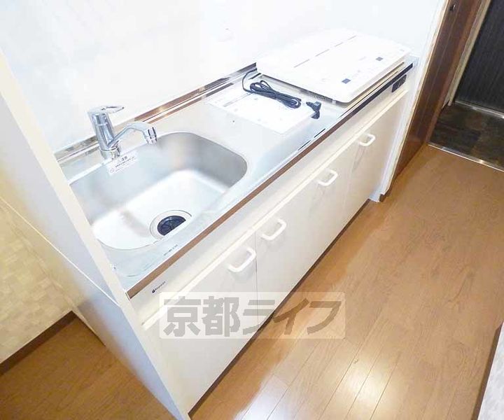 Vegas太秦天神川303のキッチン