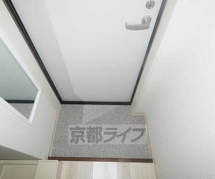 アークリード太秦の玄関