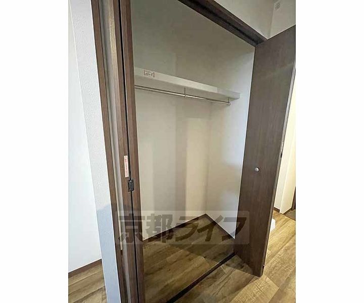 京都府京都市右京区西京極西川町の賃貸マンションの内装