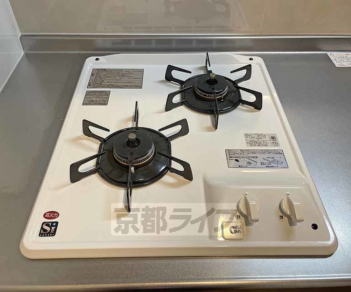 京都府京都市右京区西京極西川町の賃貸マンションのキッチン