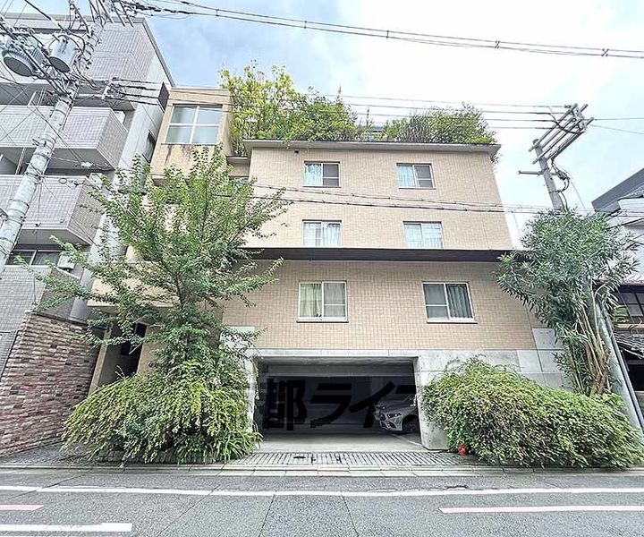京都府京都市中京区砂金町の賃貸マンションの外観