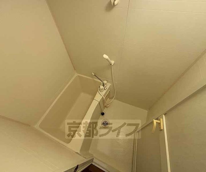 京都府京都市中京区車屋町通竹屋町上る砂金町の賃貸マンションの風呂