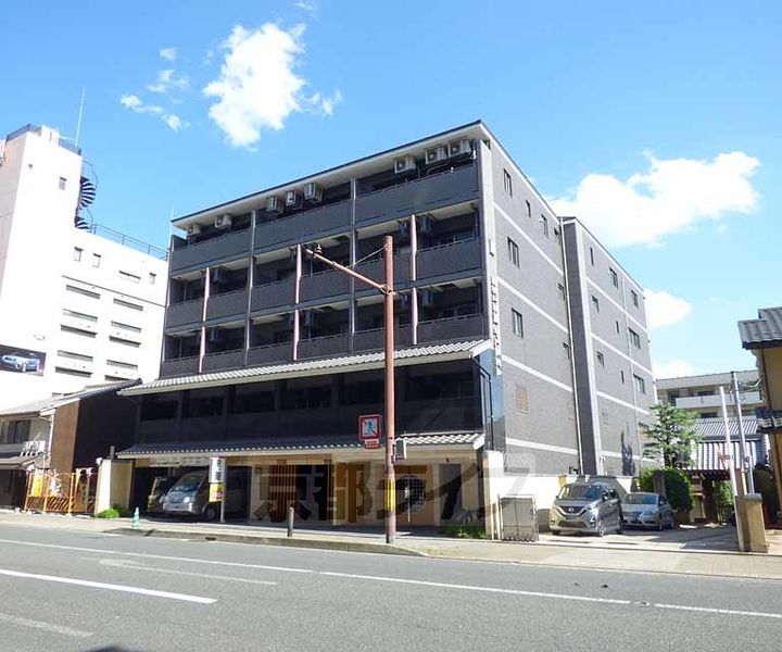 エステムプラザ京都三条大橋の外観