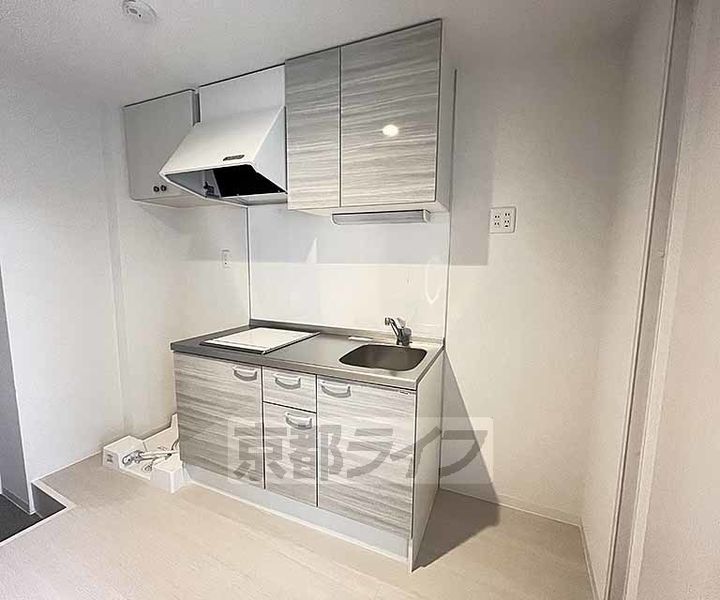 京都府京都市中京区西横町の賃貸マンションのキッチン