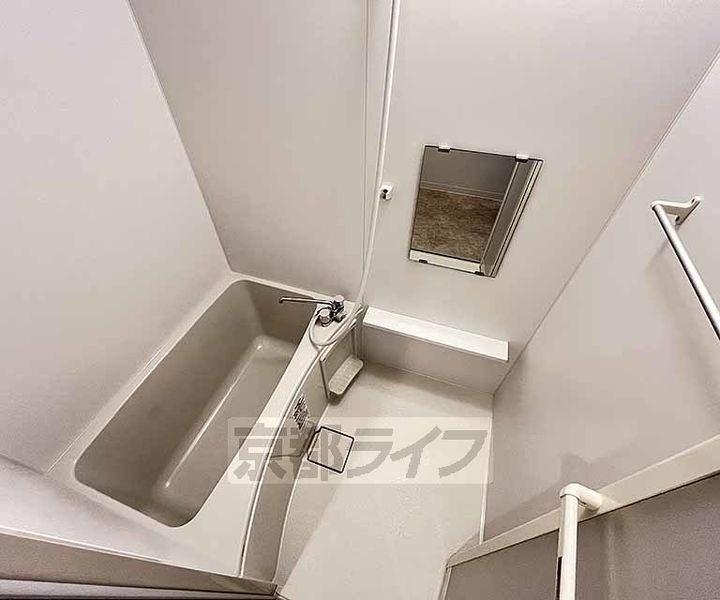 京都府京都市中京区西横町の賃貸マンションの風呂