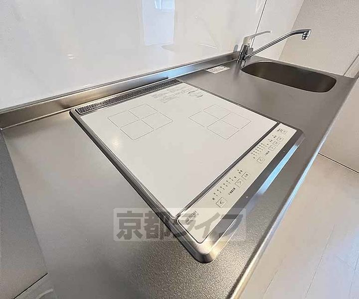 京都府京都市中京区西横町の賃貸マンションのキッチン