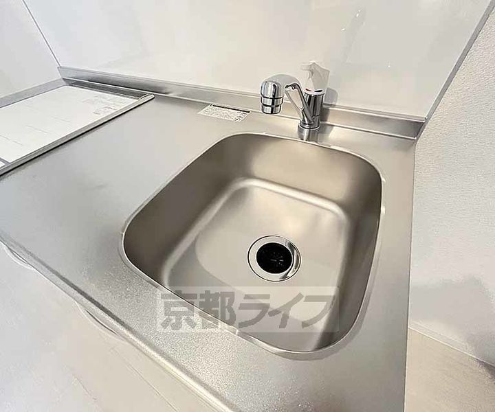 京都府京都市中京区西横町の賃貸マンションのキッチン
