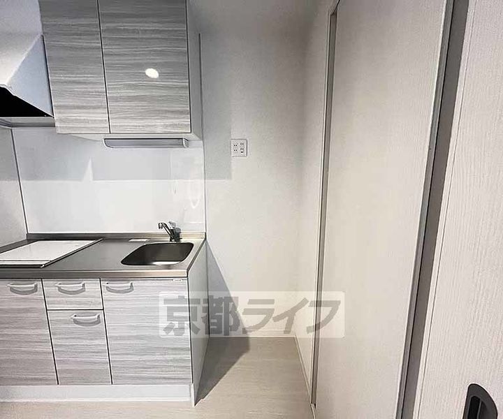 京都府京都市中京区西横町の賃貸マンションのキッチン