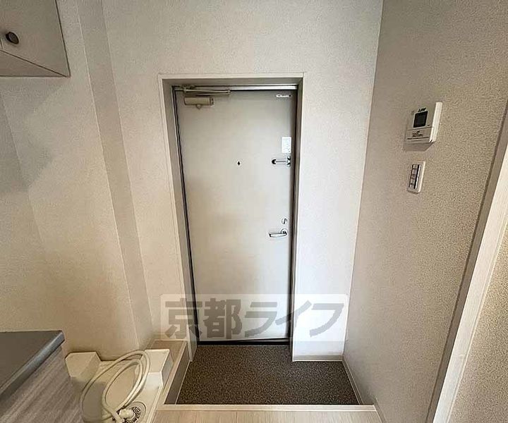 天進ビル5F-南の玄関