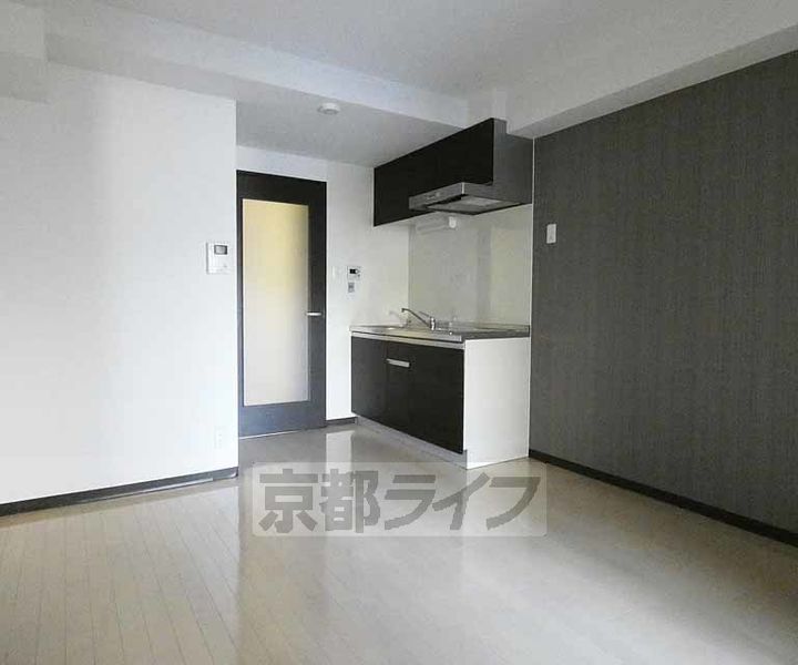 Residence二条洛中庵の居間